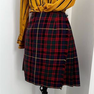 Wrap Plaid Shirk AJean. Canadian Made